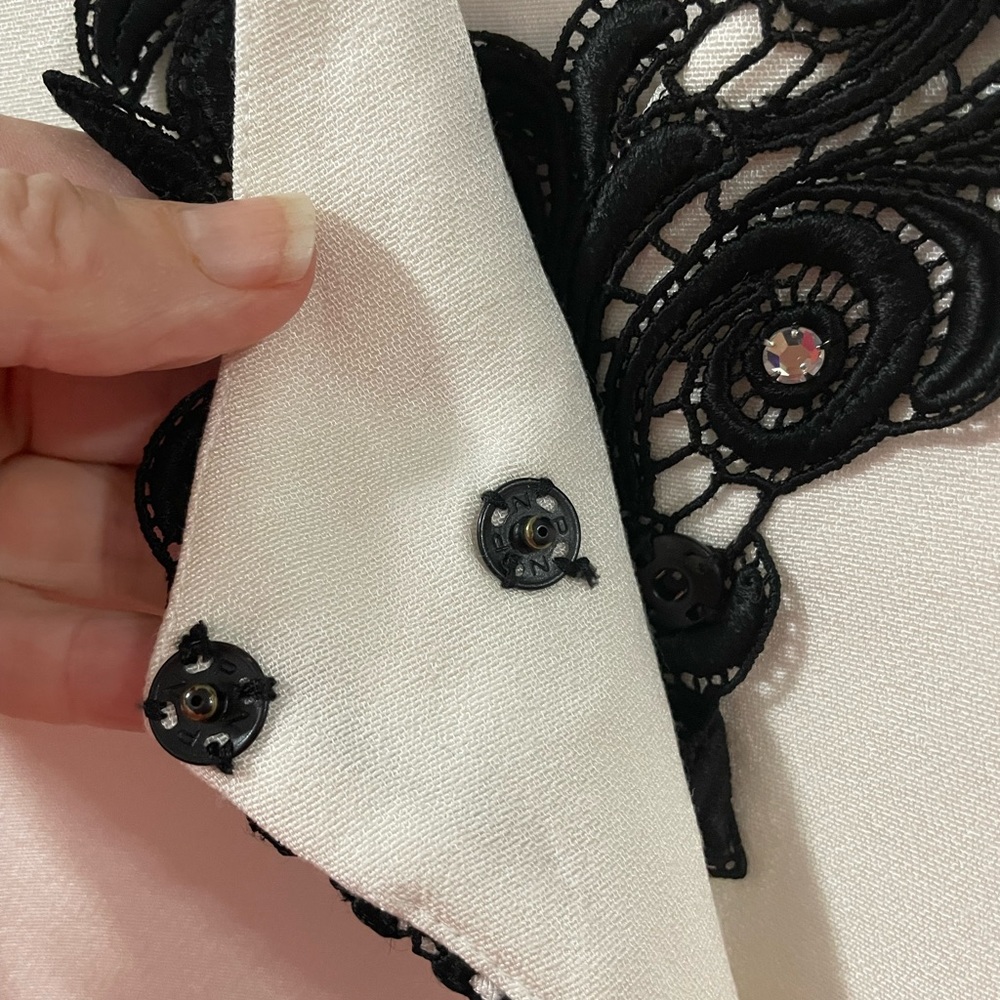 Ornate Blazer - Picture 3 of 10